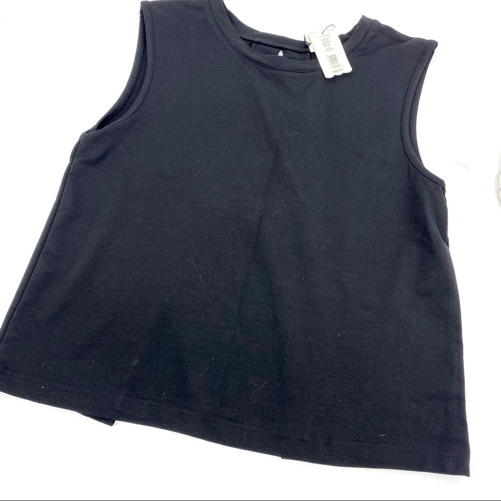 Dillards Cut the Frills caged back workout top NWT